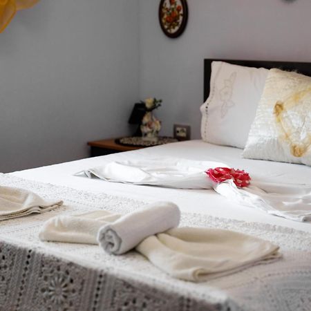 Leka Guesthouse Гирокастра Экстерьер фото